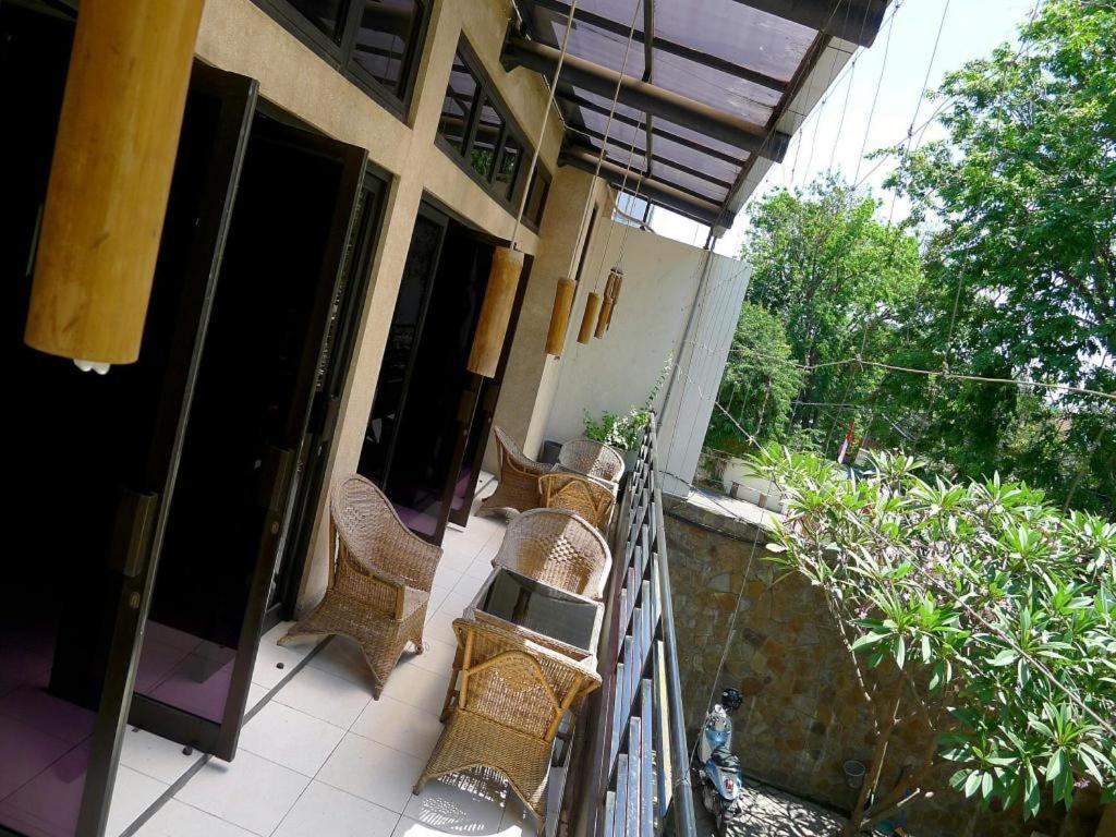 Jawa 22 Hotel And Residence Surabaya Exterior foto
